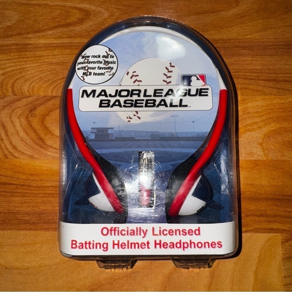 NEW MLB Officially Licensed Major League Baseball Boston Red Sox Batting Helmet